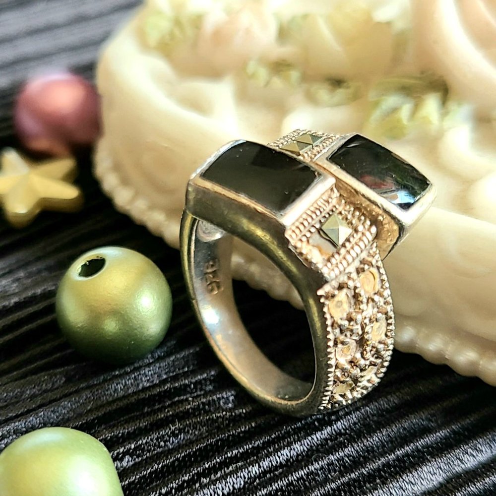 Vintage - Sterling Silver & Black Onyx & Marcasite Ring - Size 6.5-Signed 925 - Picture 4 of 9